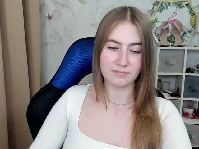 desireMegan live cam on BongaCams