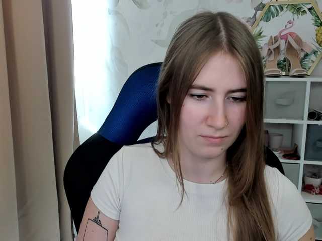 desireMegan live cam on BongaCams