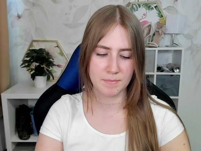 desireMegan live cam on BongaCams