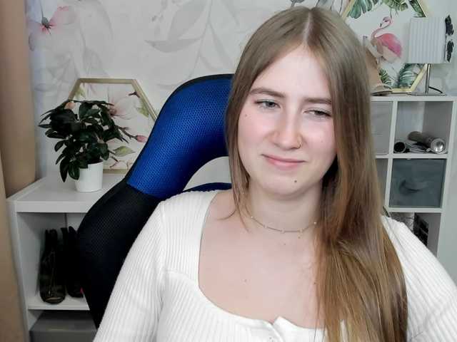 desireMegan live cam preview