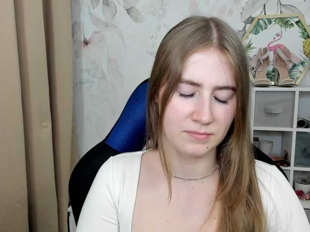 desireMegan live cam on BongaCams