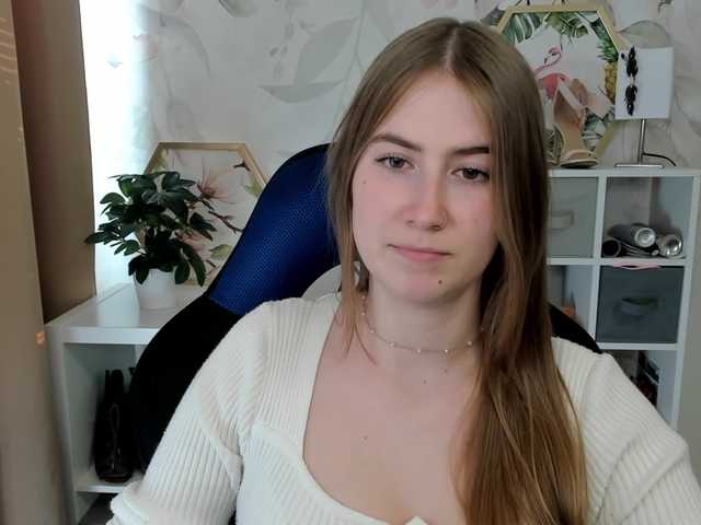 desireMegan live cam on BongaCams