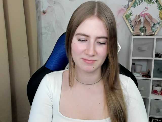 desireMegan live cam on BongaCams