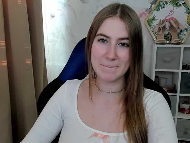desireMegan live cam on BongaCams