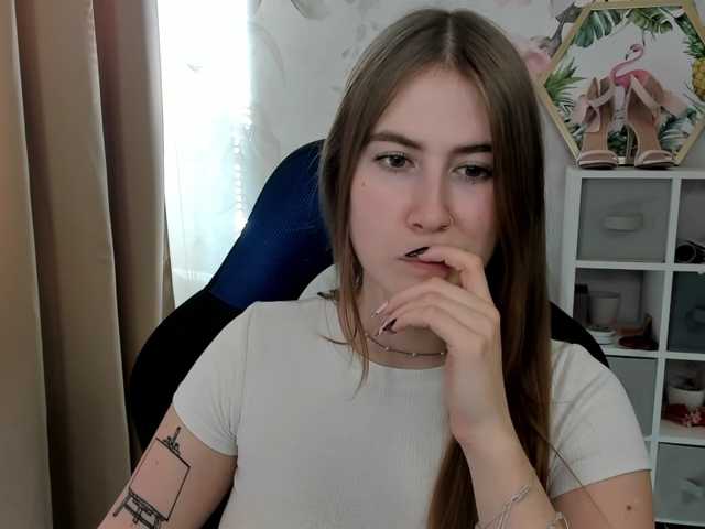 desireMegan live cam on BongaCams