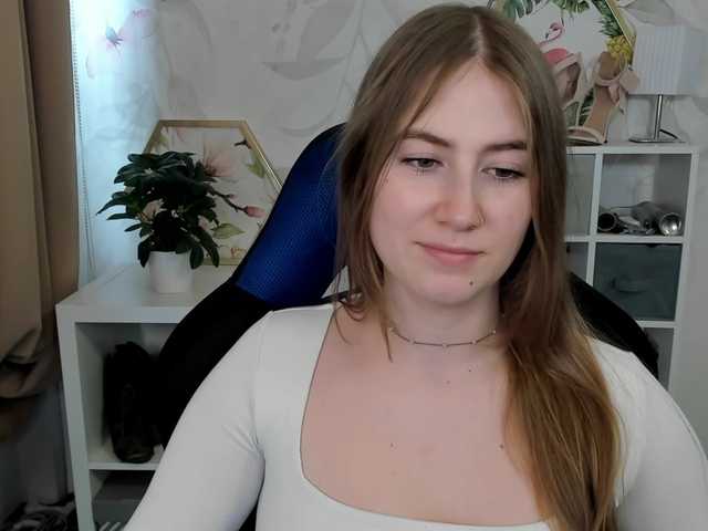desireMegan live cam on BongaCams