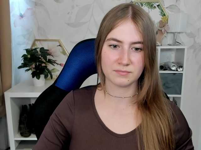 desireMegan live cam on BongaCams