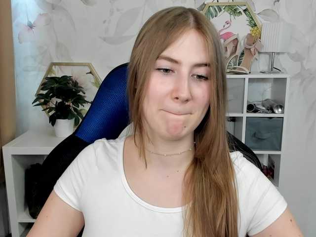 desireMegan live cam on BongaCams