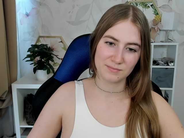 desireMegan live cam on BongaCams
