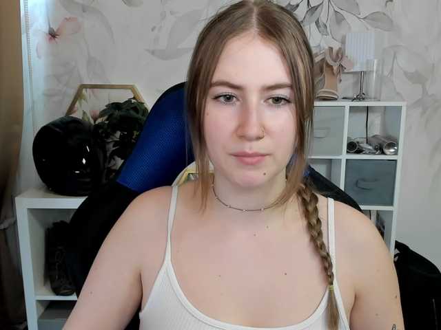 desireMegan live cam on BongaCams