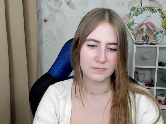 desireMegan live cam on BongaCams