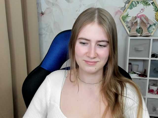 desireMegan live cam on BongaCams