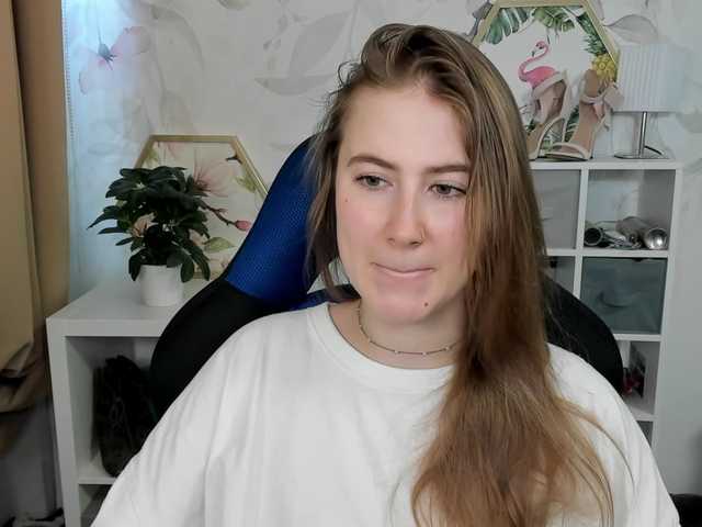 desireMegan live cam on BongaCams