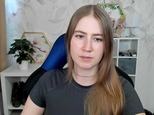 desireMegan live cam on BongaCams