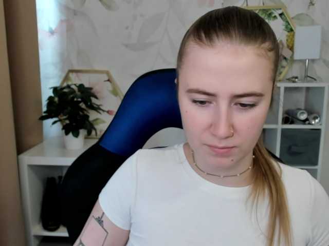 desireMegan live cam on BongaCams