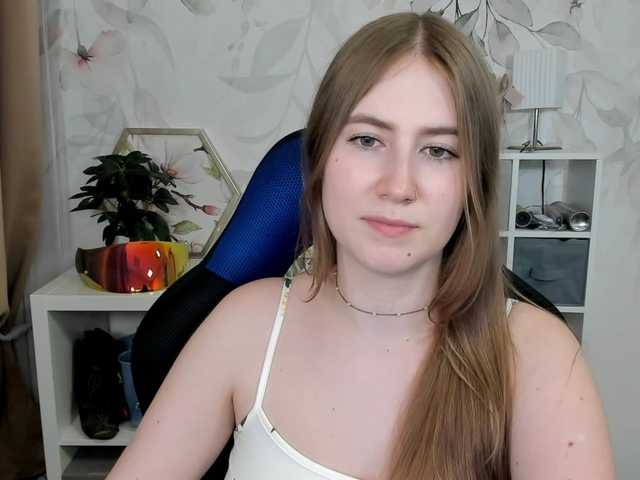 desireMegan live cam on BongaCams
