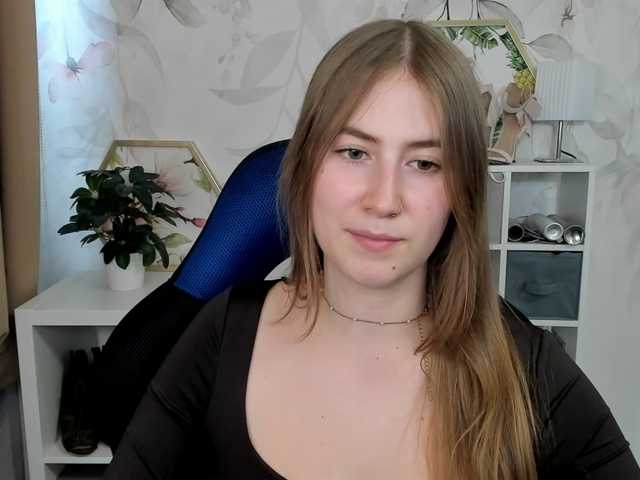 desireMegan live cam on BongaCams