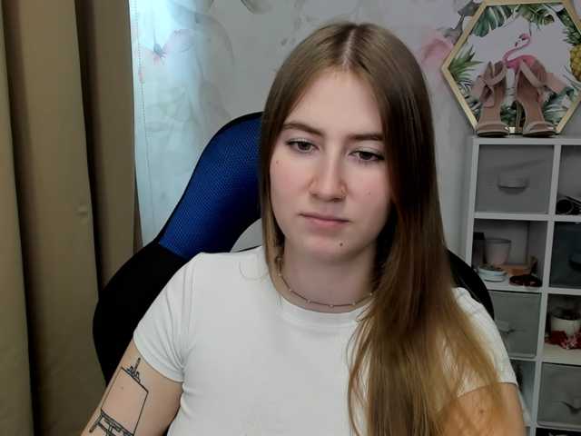 desireMegan live cam on BongaCams