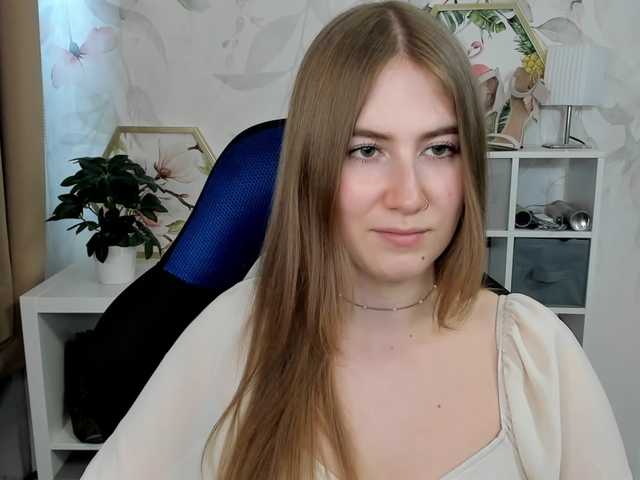 desireMegan live webcam show