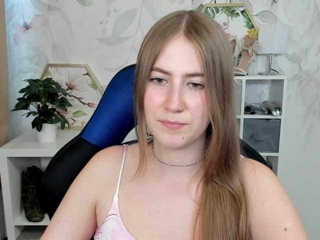 desireMegan live cam on BongaCams