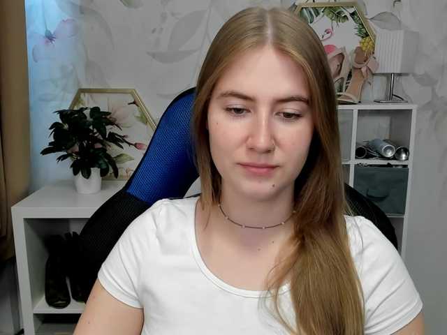 desireMegan live cam on BongaCams