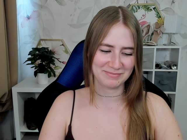 desireMegan live cam on BongaCams