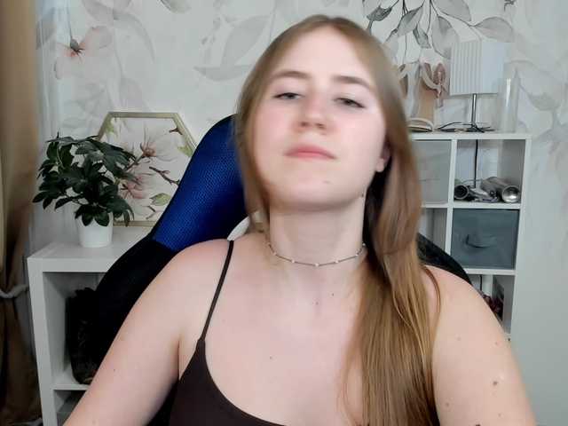 desireMegan live cam on BongaCams