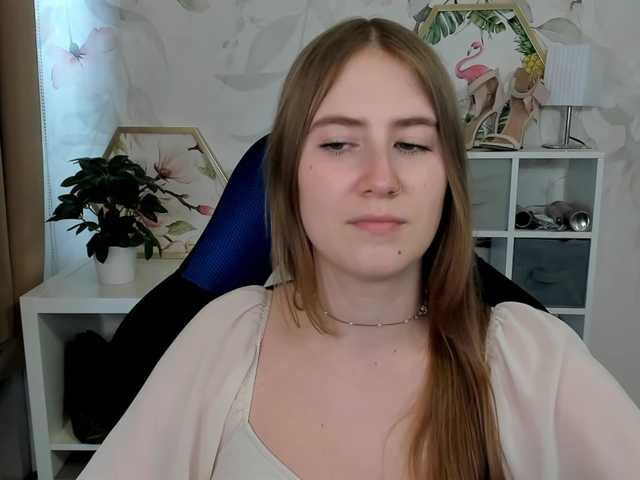 desireMegan live cam on BongaCams