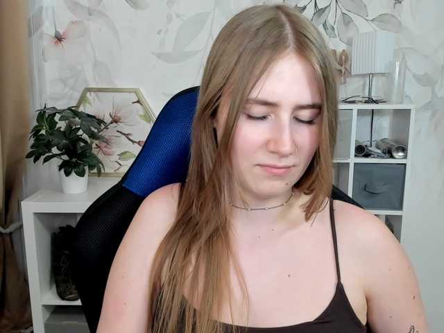 desireMegan live cam on BongaCams