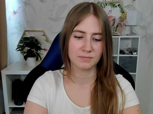 desireMegan live cam on BongaCams