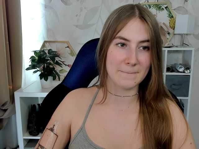 desireMegan live cam on BongaCams