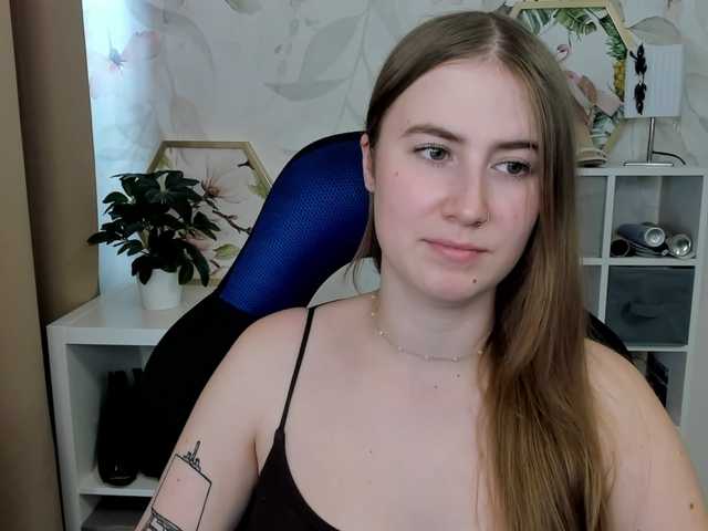 desireMegan live cam on BongaCams