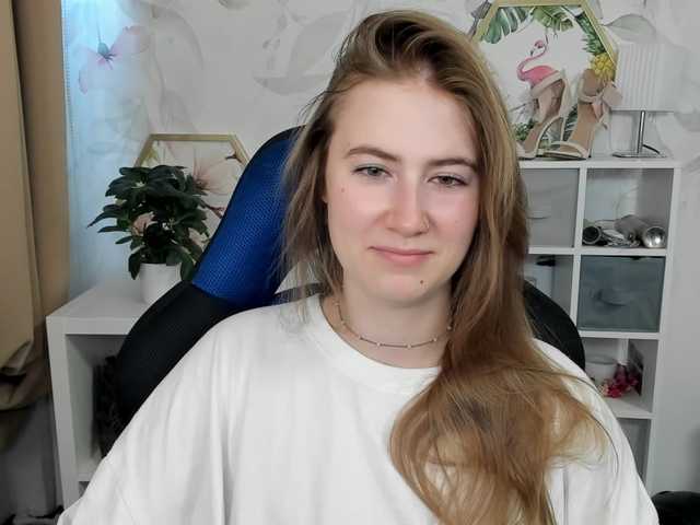 desireMegan live cam on BongaCams