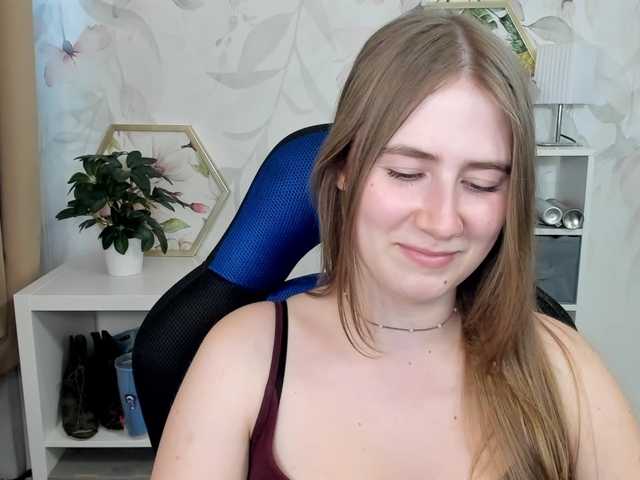 desireMegan live cam on BongaCams