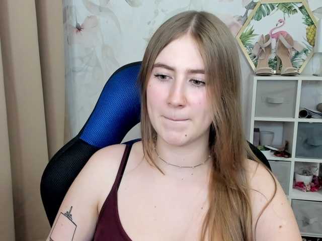 desireMegan live cam on BongaCams