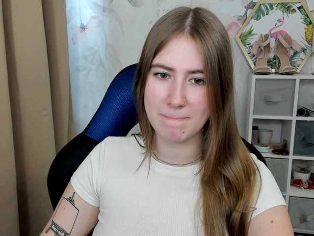 desireMegan live cam on BongaCams