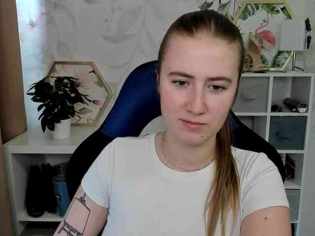 desireMegan webcam
