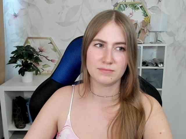 desireMegan Live Webcam on BongaCams