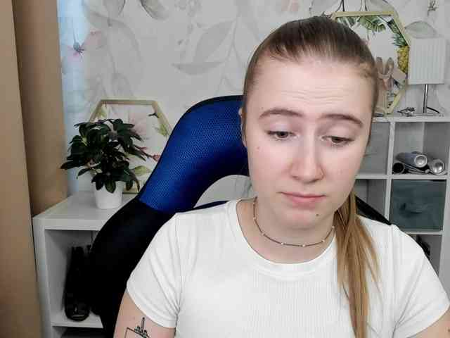 desireMegan webcam