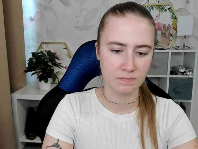 desireMegan webcam