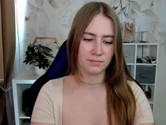 Model: desireMegan