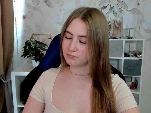 Model: desireMegan