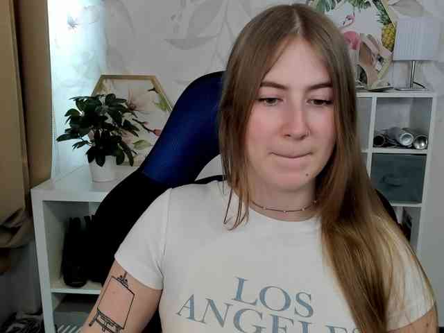desireMegan webcam