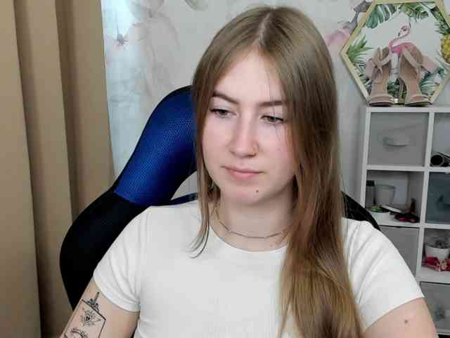 desireMegan webcam