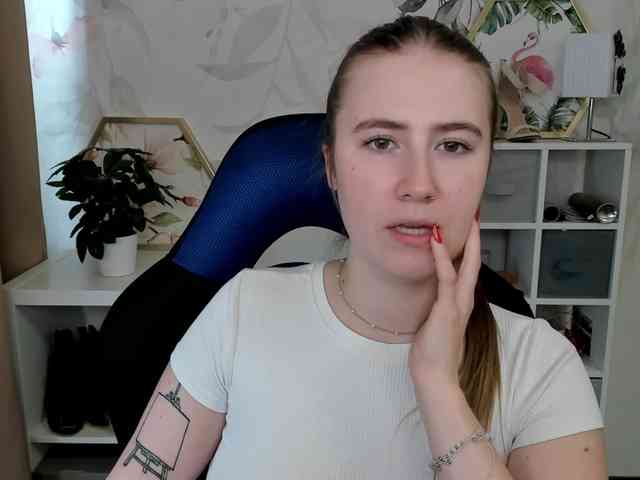 desireMegan webcam