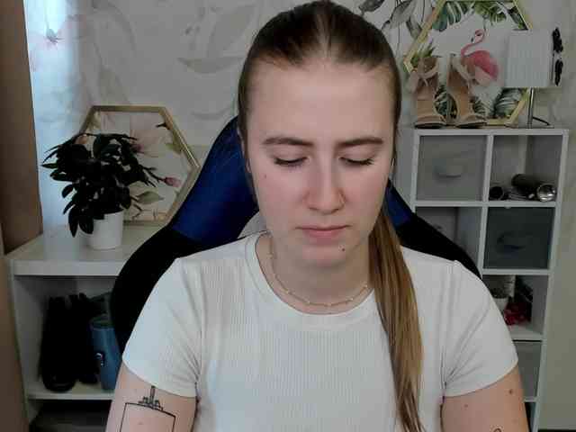 desireMegan webcam
