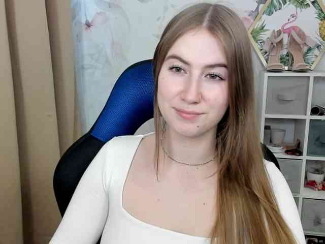 Model: desireMegan