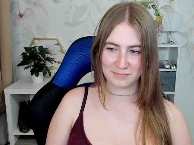 Model: desireMegan
