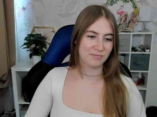 Model: desireMegan