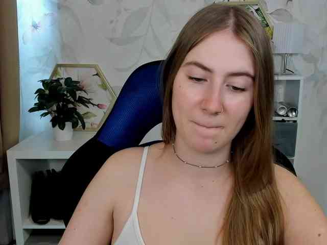 desireMegan Live Webcam on BongaCams